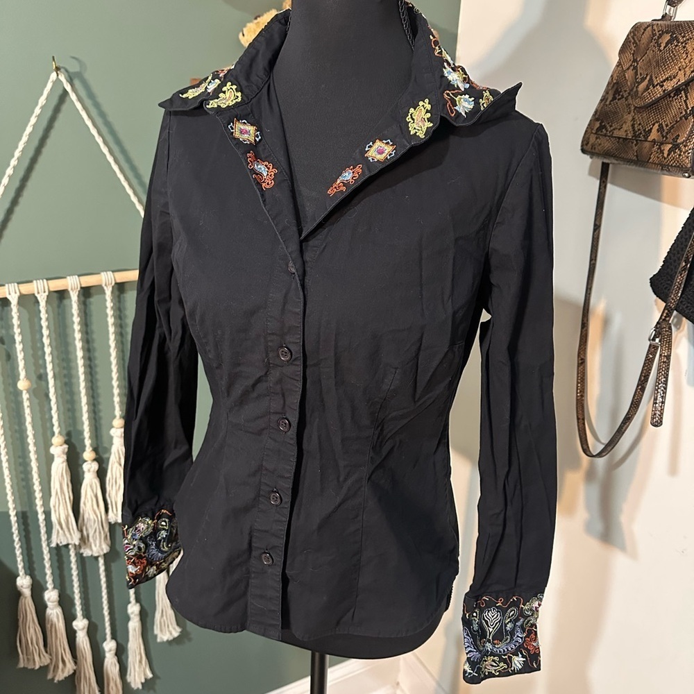 💕Y2K Bay Studio Petite Black Embroidered Button-Down Blouse PS